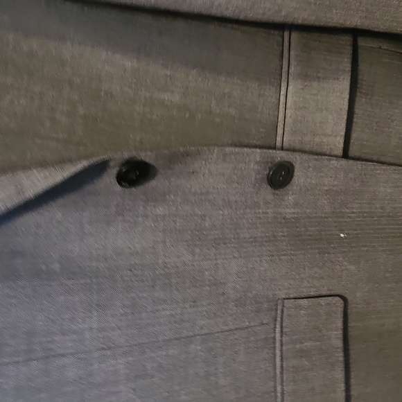 Grey large two button suit jacket - Picture 2 of 6